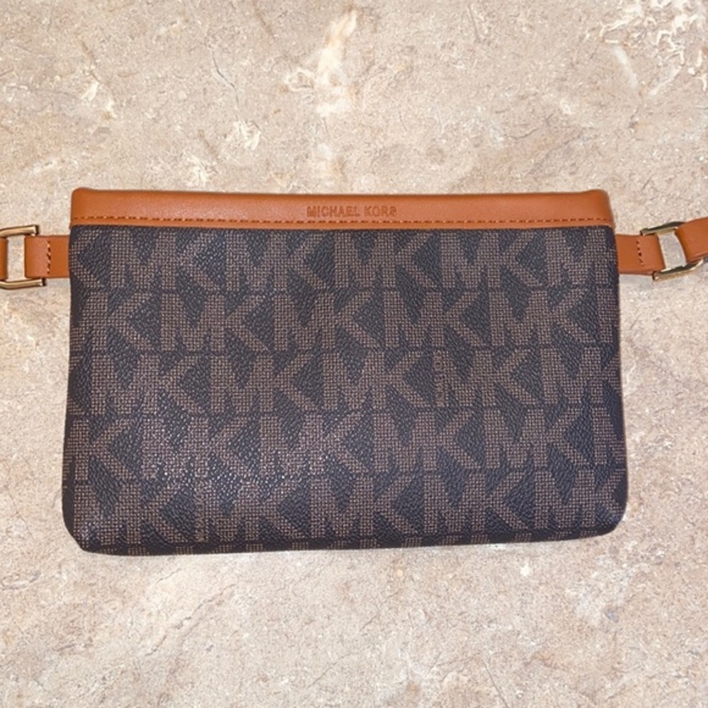 Michael Kors Signature Fanny Pack Belt Bag